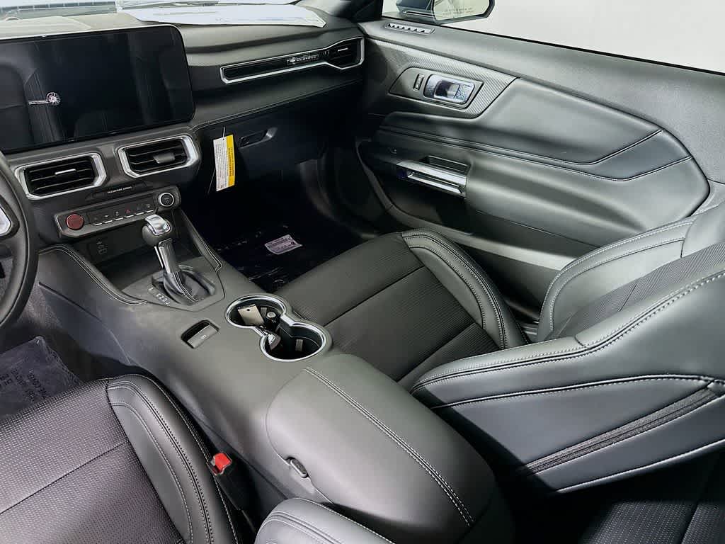 Thumbnail: 2025 Ford Mustang - 11