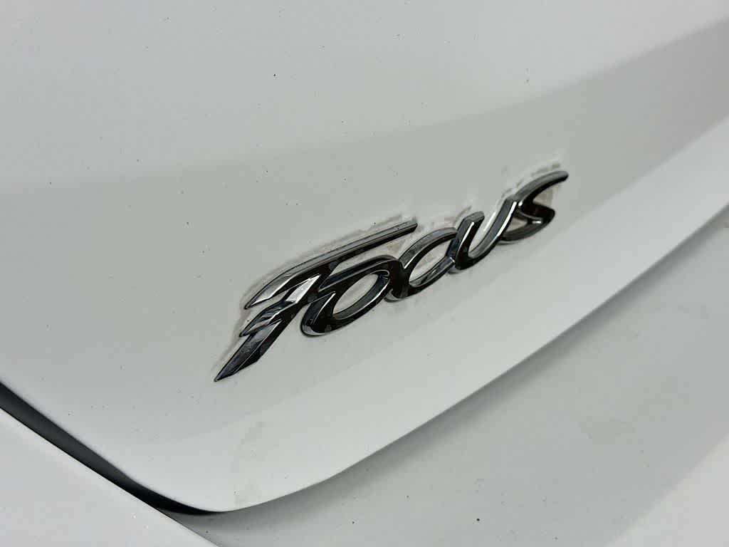 Thumbnail: 2016 Ford Focus - 7