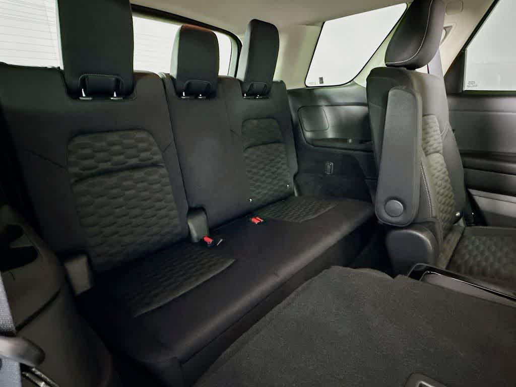 Thumbnail: 2022 Nissan Pathfinder - 32