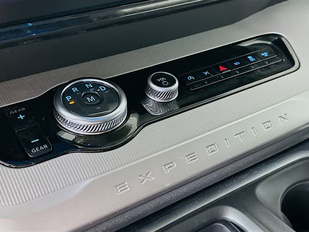 Thumbnail: 2026 Ford Expedition MAX - 18