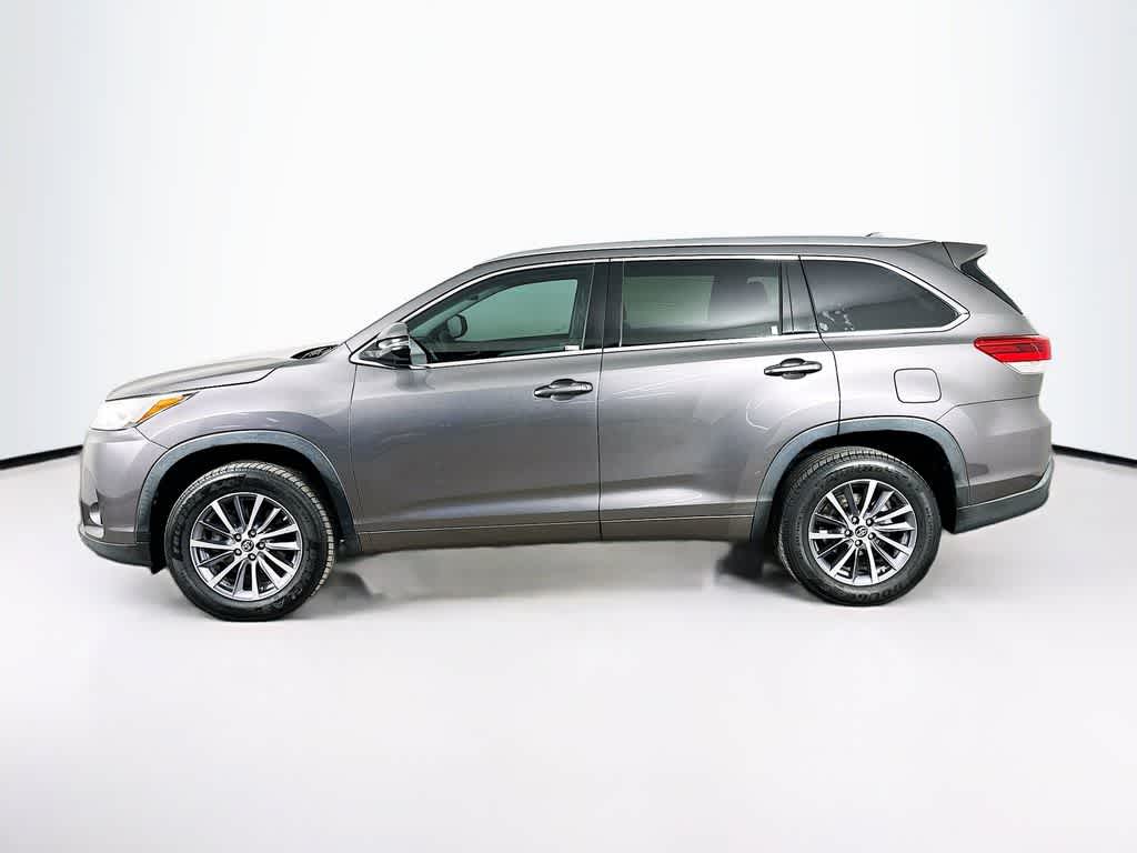 Thumbnail: 2017 Toyota Highlander - 3