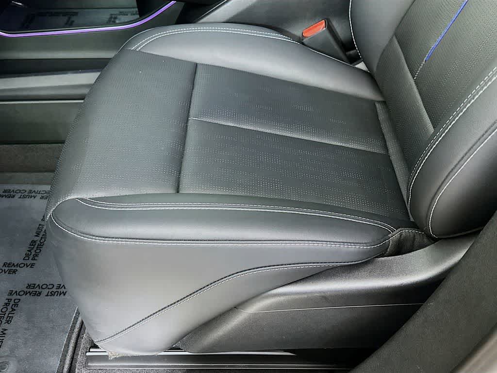 Thumbnail: 2024 Cadillac Lyriq - 29