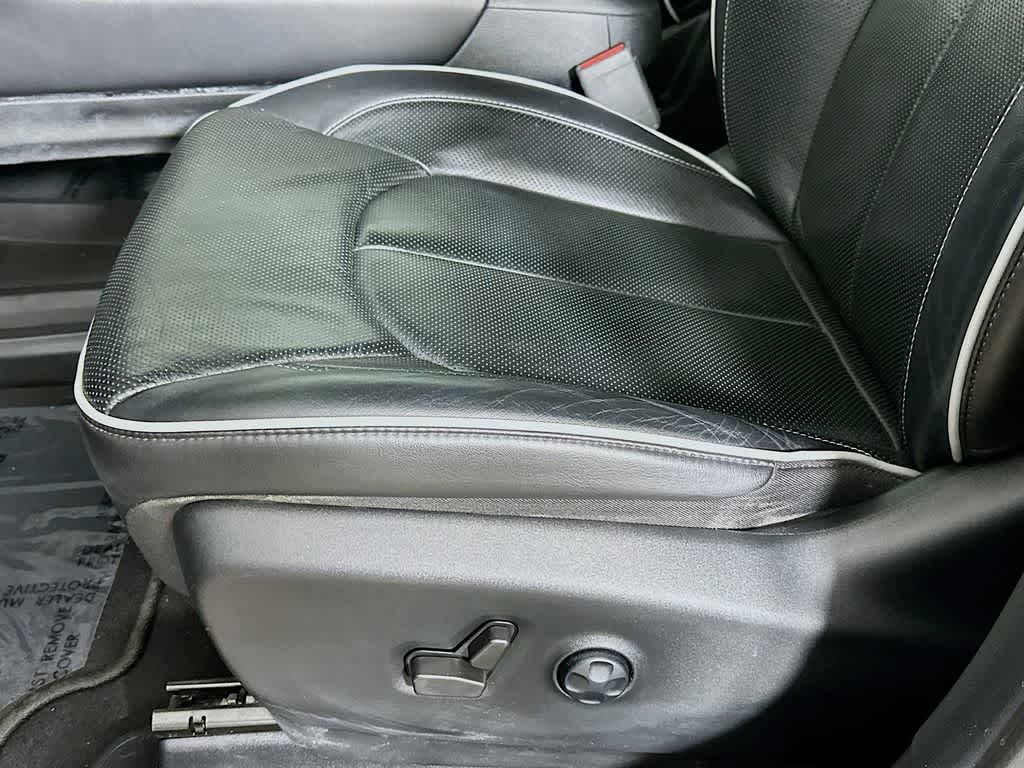 Thumbnail: 2022 Chrysler Pacifica - 31