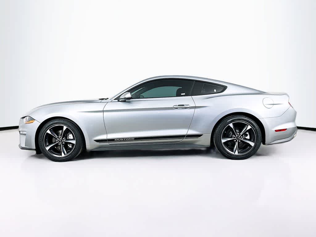 Thumbnail: 2022 Ford Mustang - 3