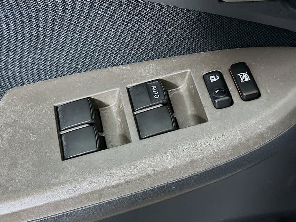 Thumbnail: 2013 Toyota Corolla - 26