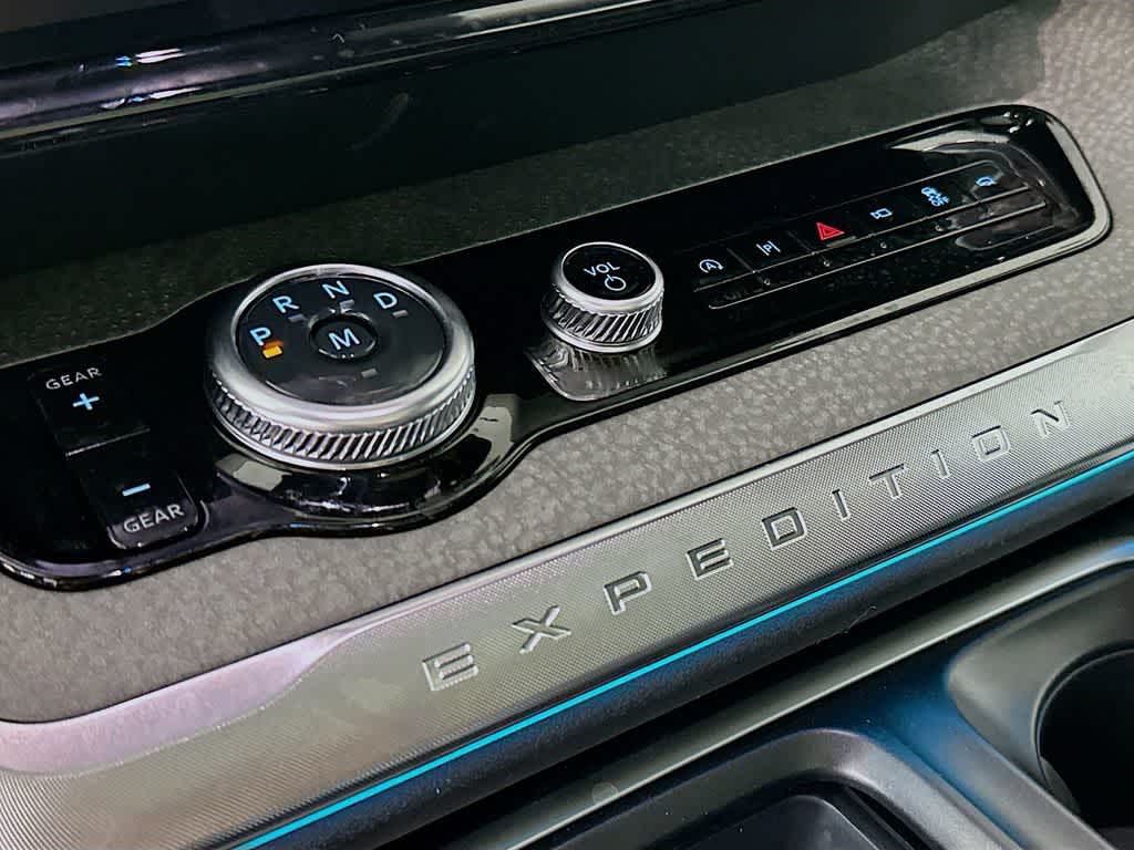 Thumbnail: 2026 Ford Expedition - 18