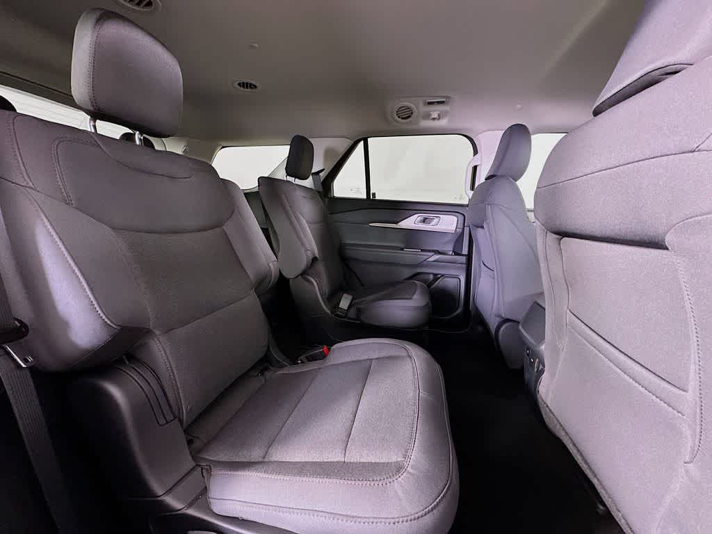 Thumbnail: 2026 Ford Explorer - 30