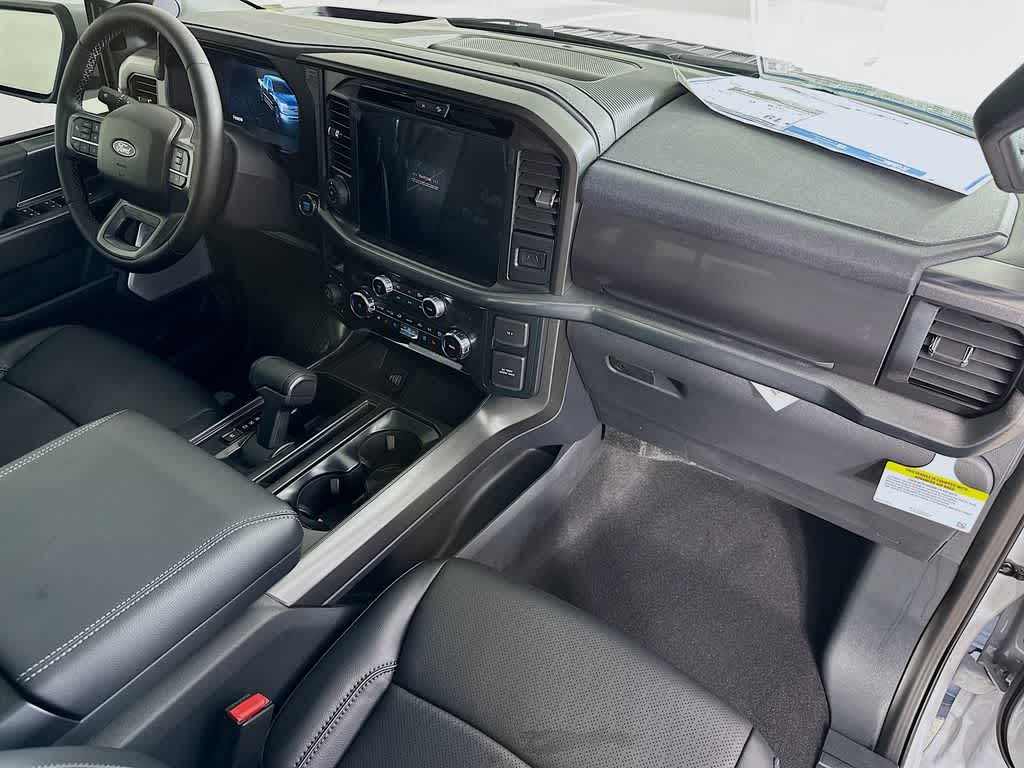 2025 Ford F-150 Lariat 35