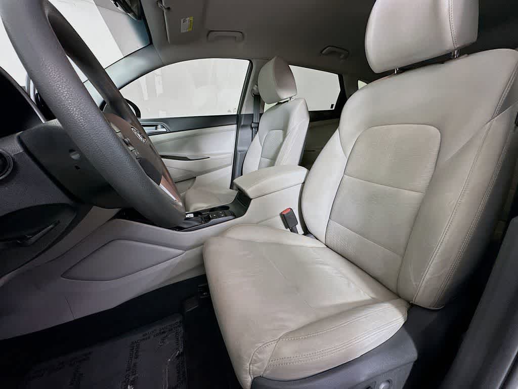 Thumbnail: 2021 Hyundai Tucson - 12