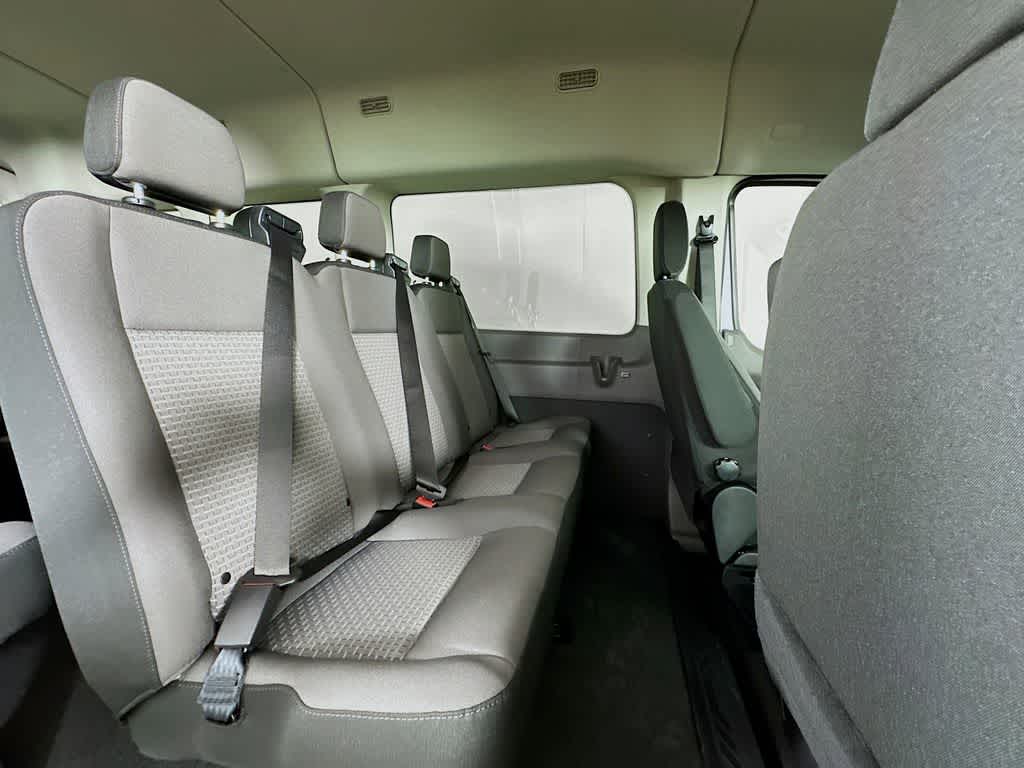 Thumbnail: 2025 Ford Econoline - 29