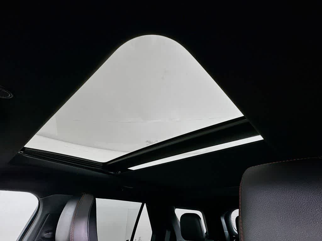 Thumbnail: 2022 Ford Explorer - 32