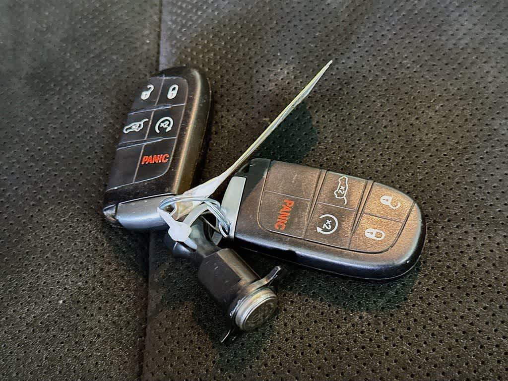 Thumbnail: 2017 Jeep Grand Cherokee - 22