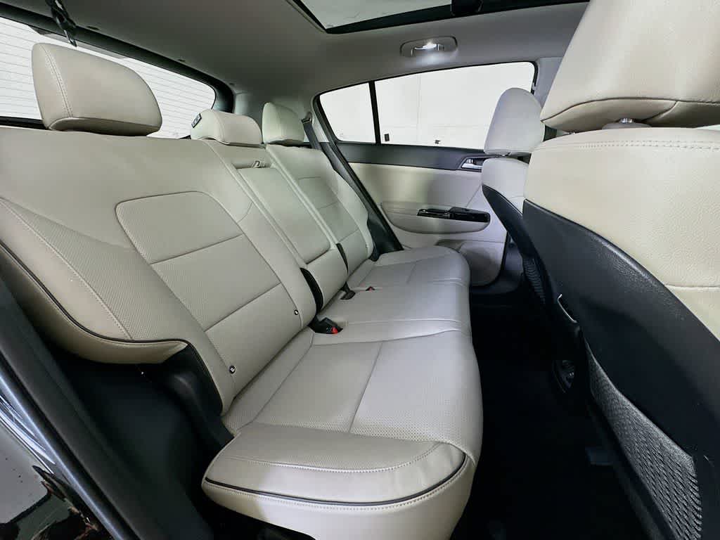 Thumbnail: 2022 Kia Sportage - 34