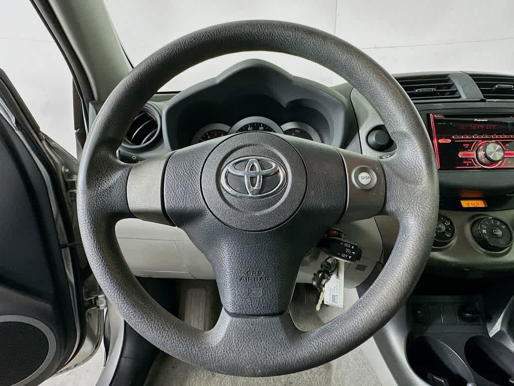 Thumbnail: 2010 Toyota RAV4 - 15