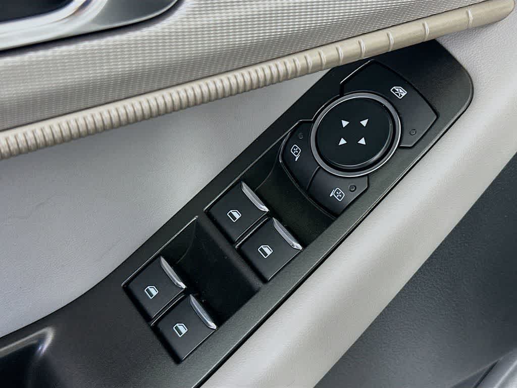 Thumbnail: 2025 Ford Explorer - 29