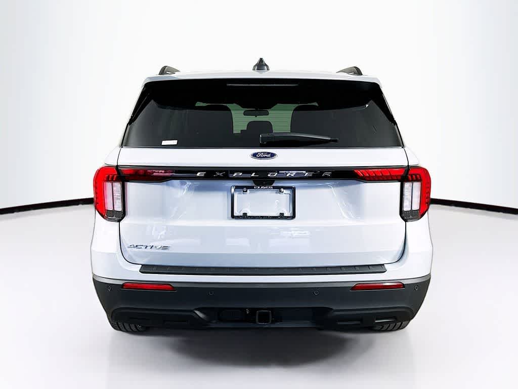 Thumbnail: 2026 Ford Explorer - 5