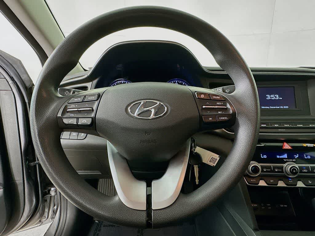 Thumbnail: 2020 Hyundai Elantra - 15