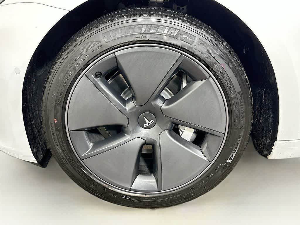 Thumbnail: 2021 Tesla Model 3 - 7