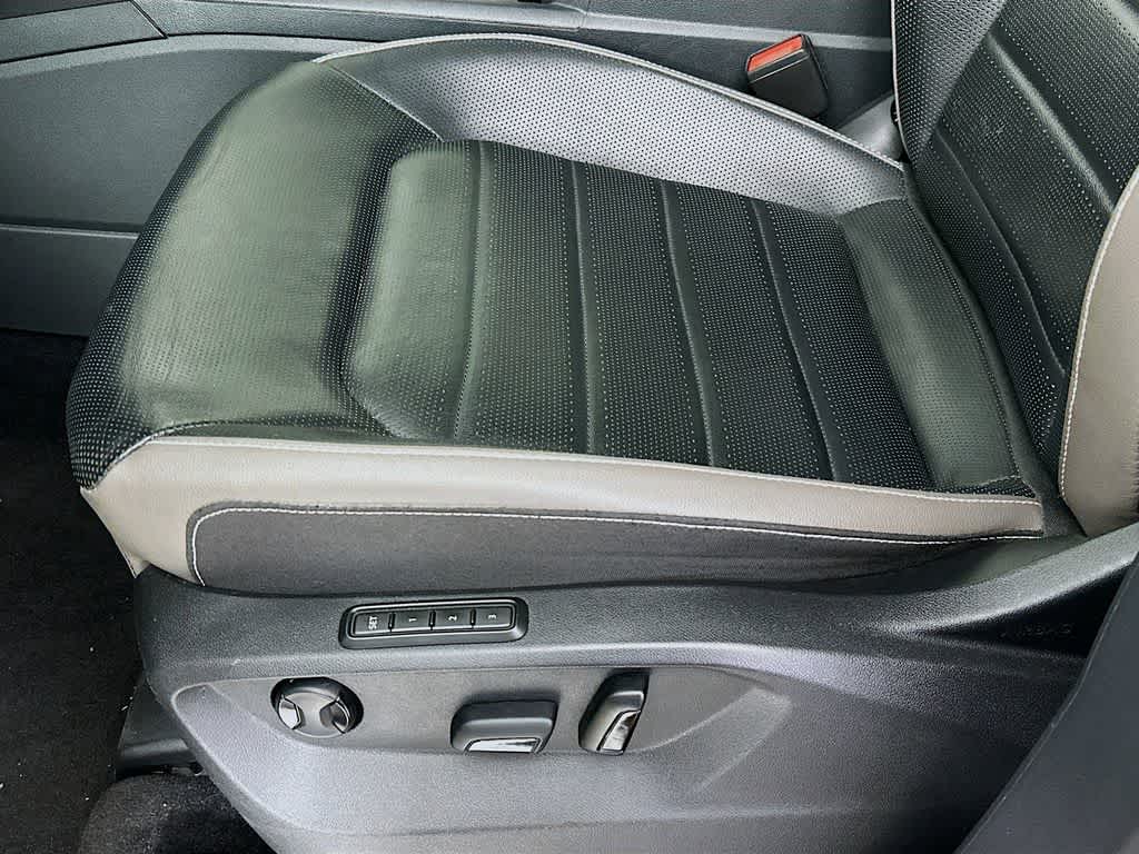 Thumbnail: 2022 Volkswagen Atlas - 30