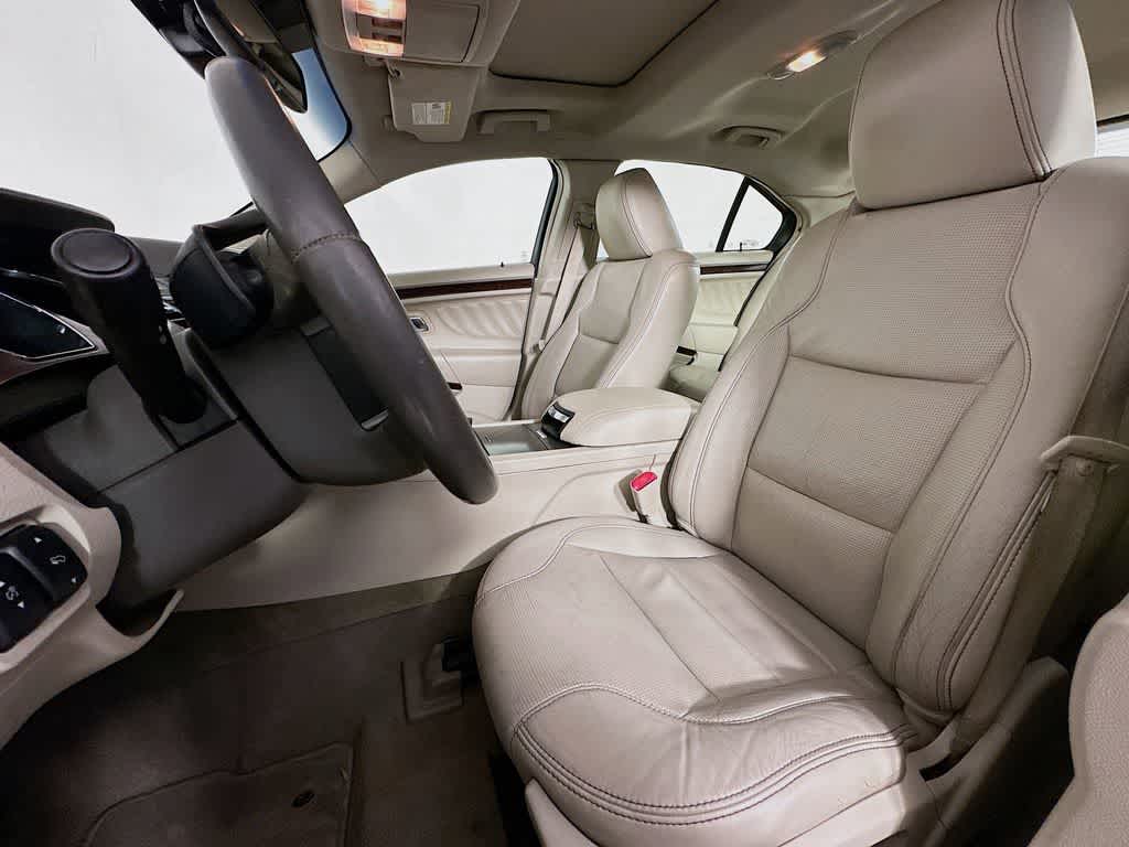 Thumbnail: 2010 Ford Taurus - 12