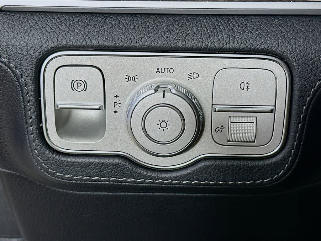 Thumbnail: 2023 Mercedes-Benz GLS - 27