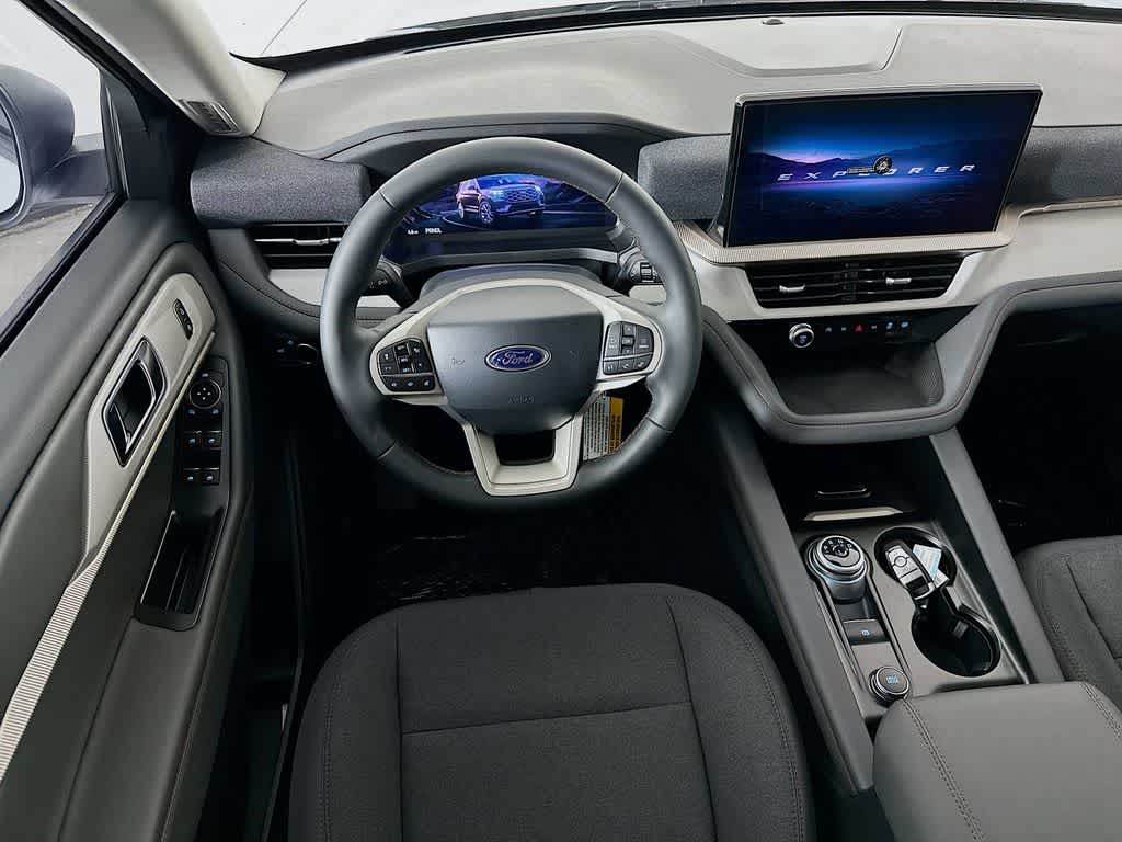 Thumbnail: 2025 Ford Explorer - 10