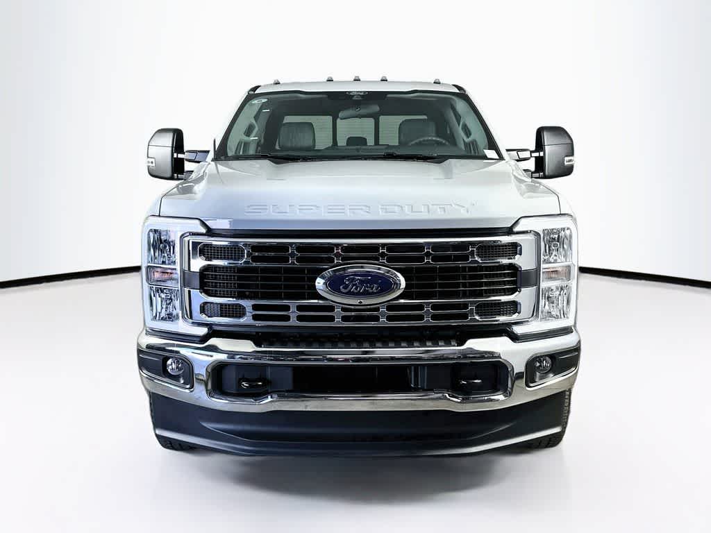 Thumbnail: 2026 Ford F-350 - 6