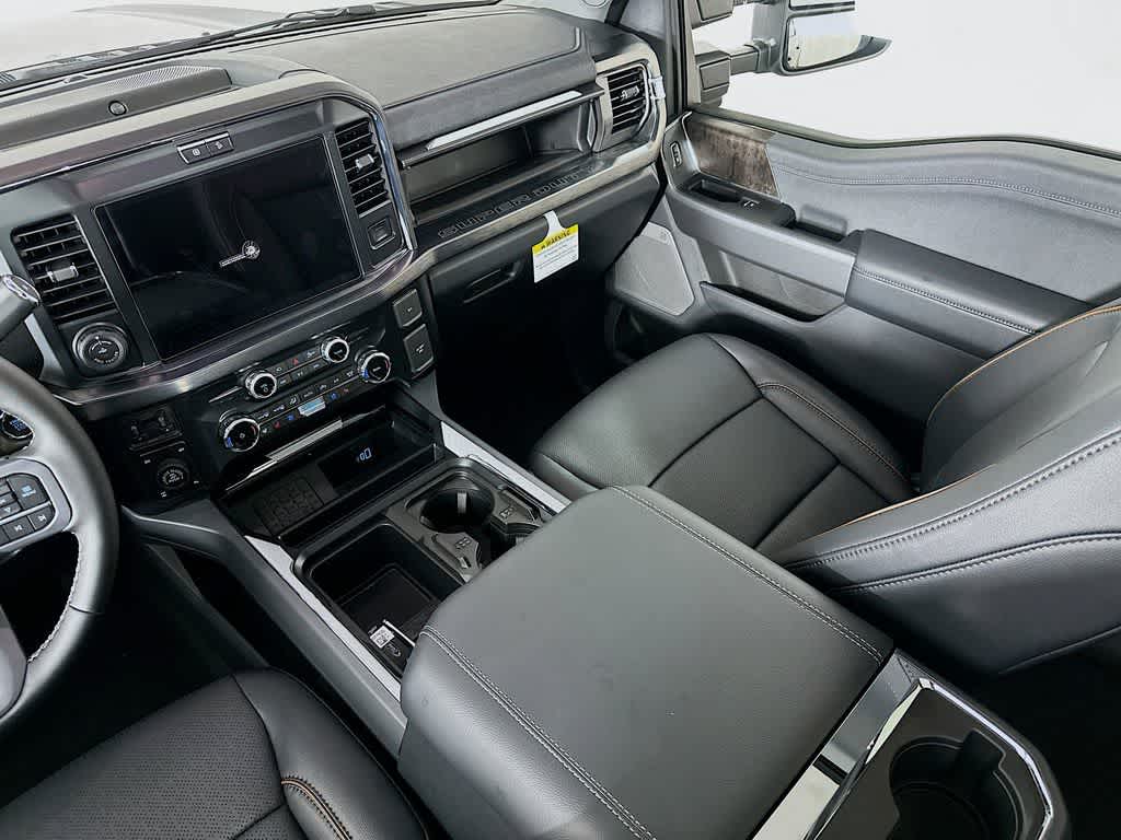 2025 Ford F-250  11