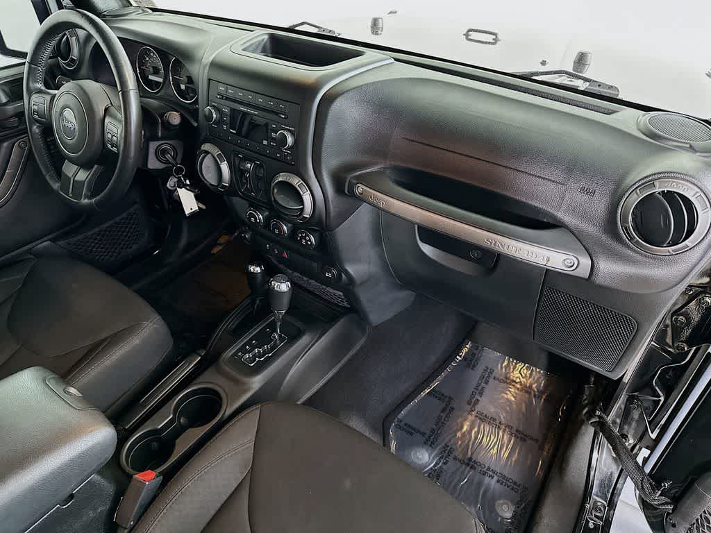 Thumbnail: 2015 Jeep Wrangler - 28