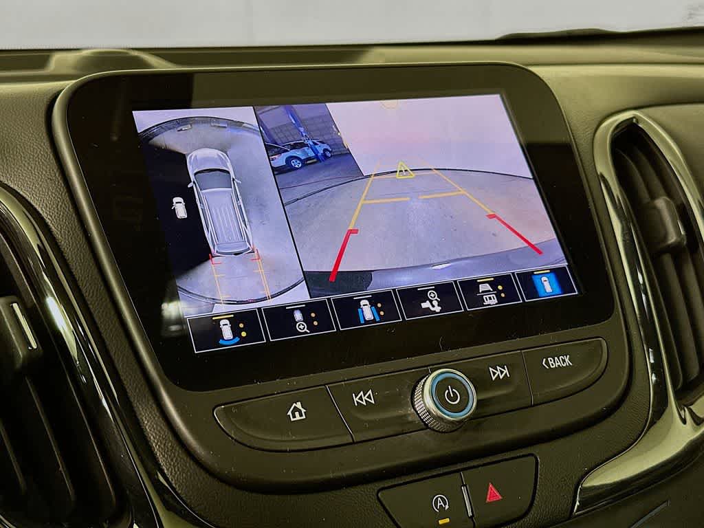 Thumbnail: 2022 Chevrolet Equinox - 28