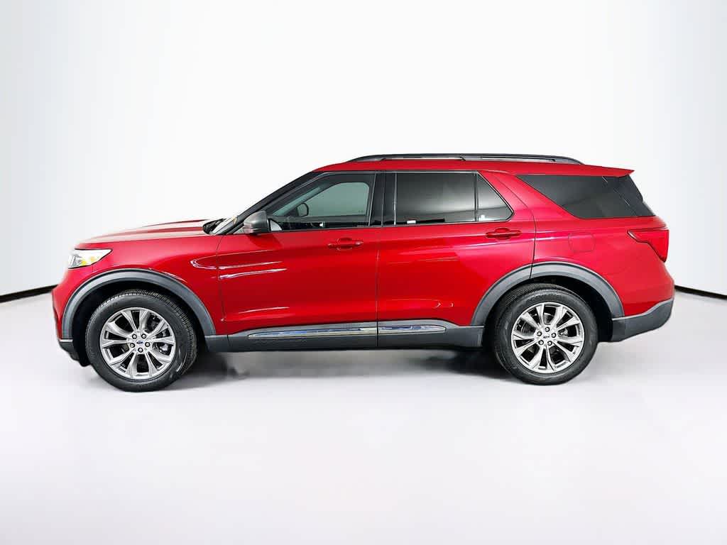 Thumbnail: 2022 Ford Explorer - 3