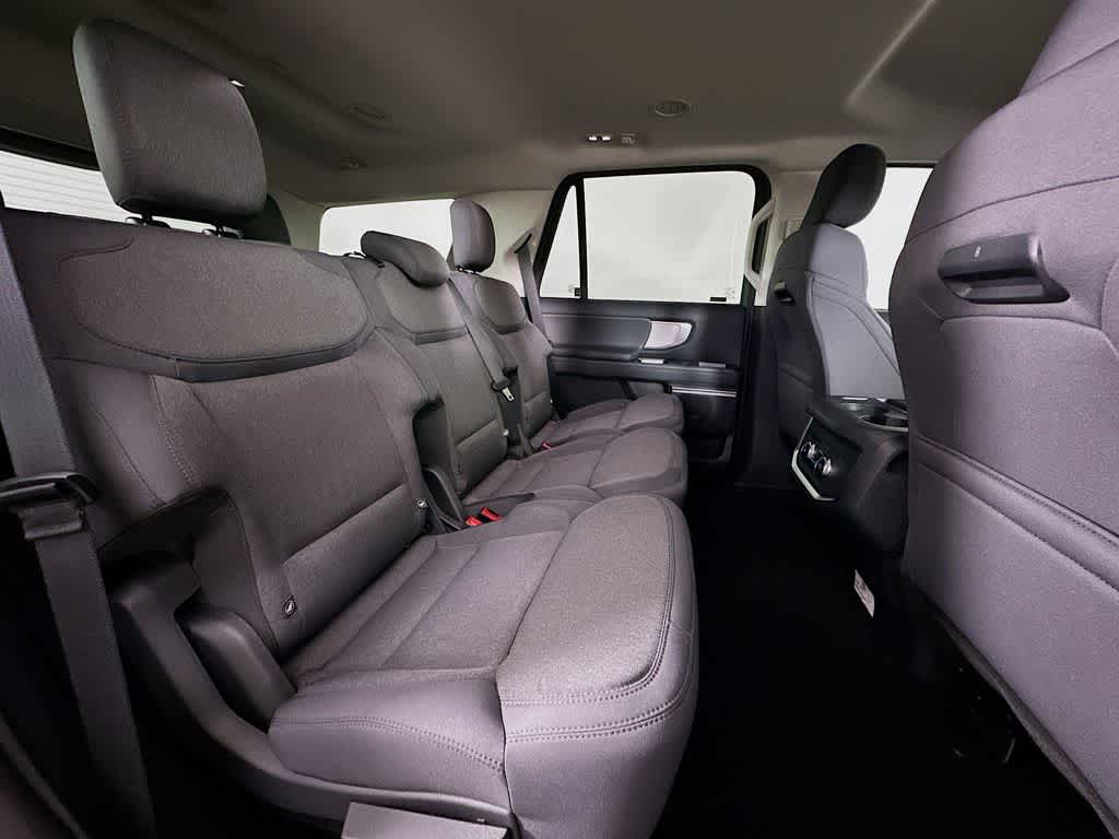 Thumbnail: 2026 Ford Expedition - 31