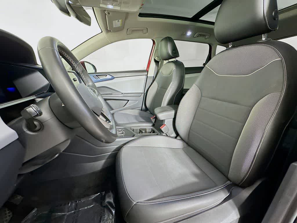 Thumbnail: 2023 Volkswagen Taos - 12