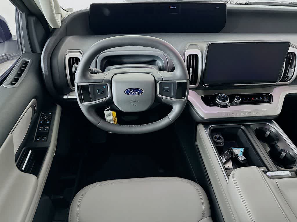 Thumbnail: 2026 Ford Expedition - 10