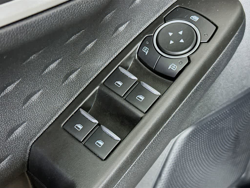 Thumbnail: 2020 Ford Escape - 29