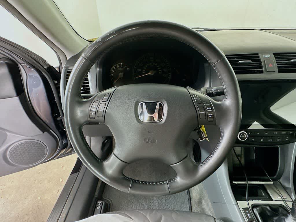 Thumbnail: 2005 Honda Accord - 15