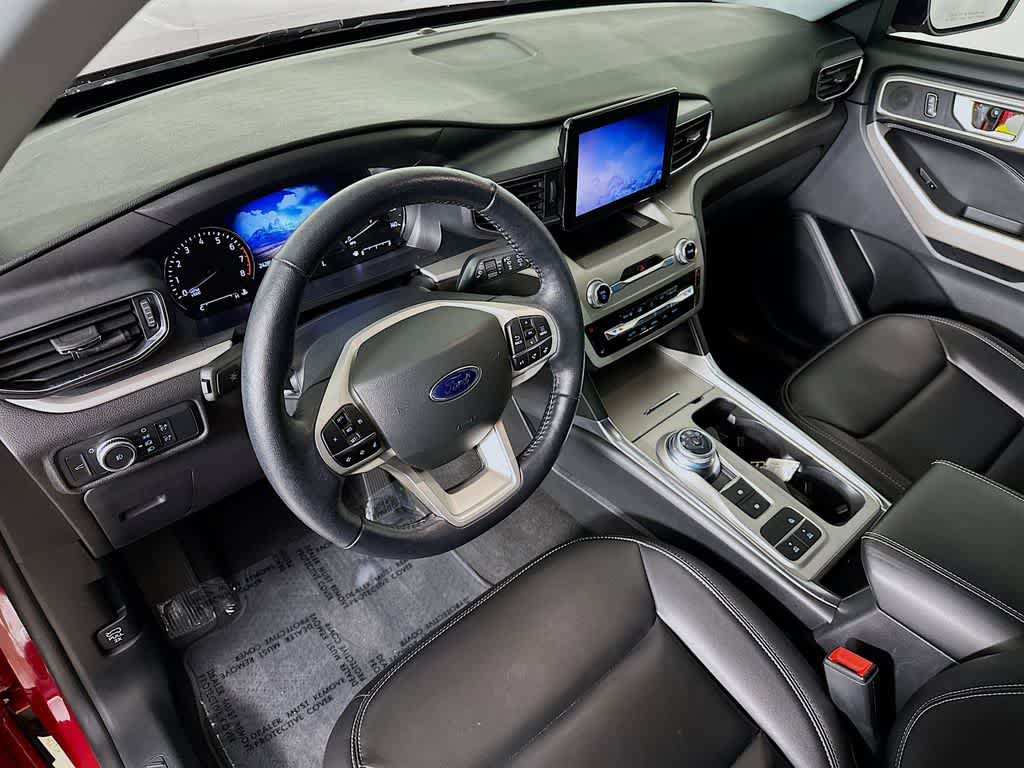 Thumbnail: 2022 Ford Explorer - 2