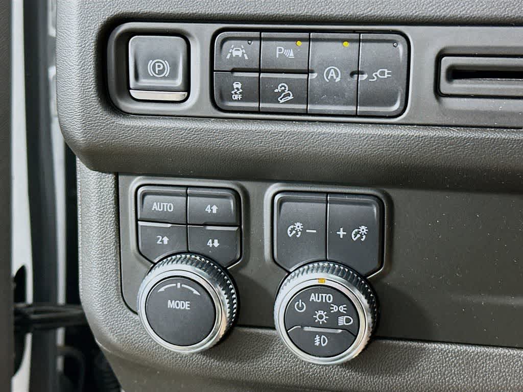 Thumbnail: 2021 GMC Yukon - 27