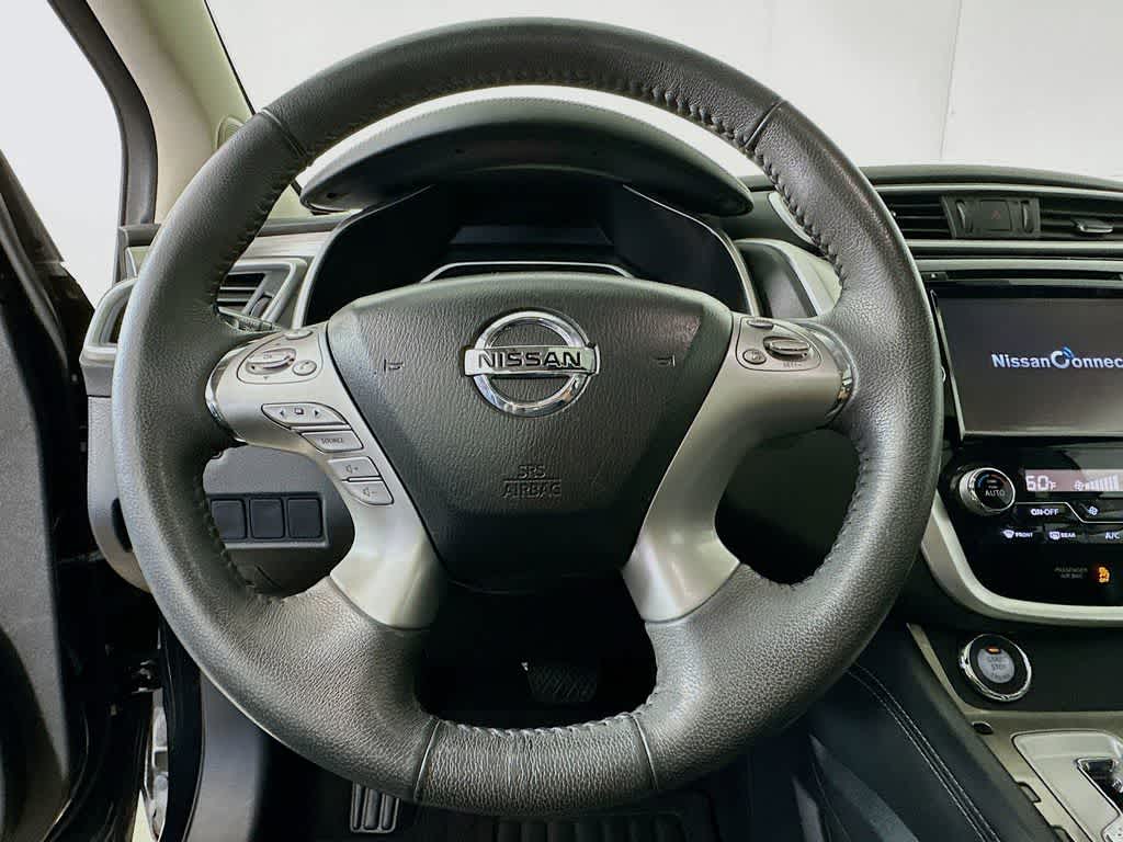 Thumbnail: 2016 Nissan Murano - 16