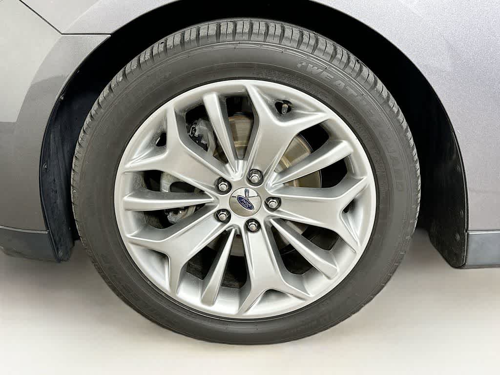 Thumbnail: 2014 Ford Taurus - 8