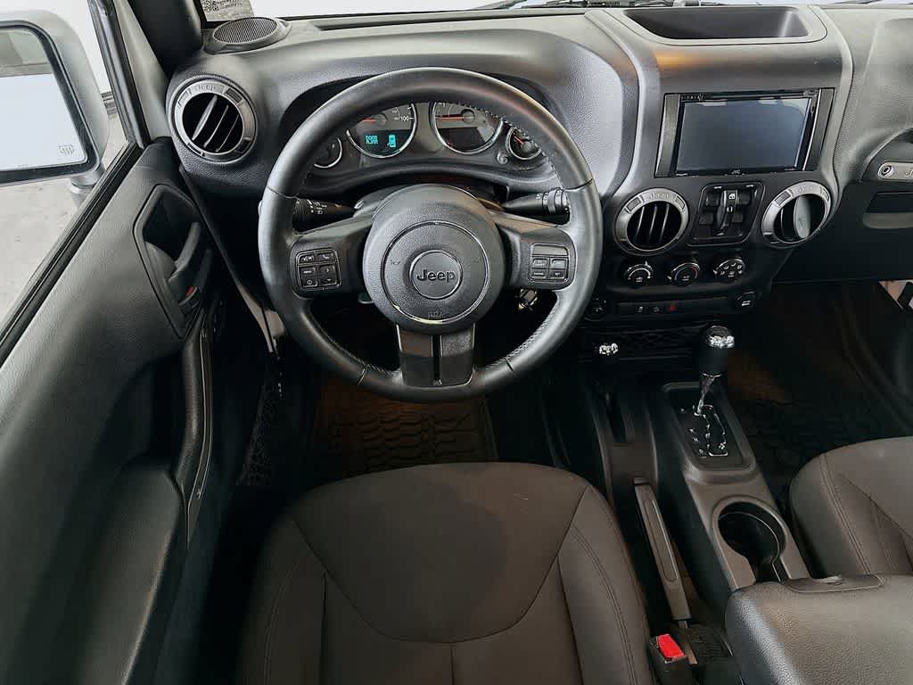 Thumbnail: 2017 Jeep Wrangler - 10
