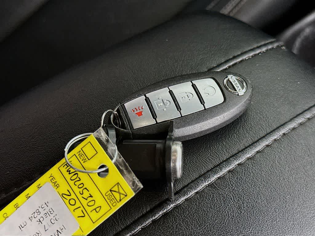 Thumbnail: 2017 Nissan Rogue Sport - 22