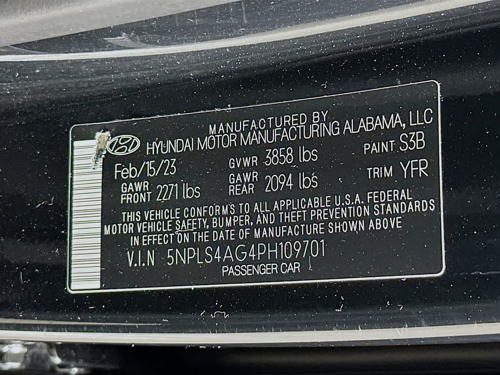 Thumbnail: 2023 Hyundai Elantra - 21