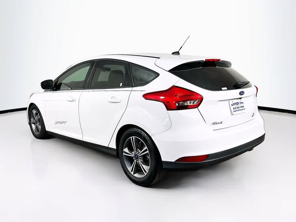 Thumbnail: 2016 Ford Focus - 4