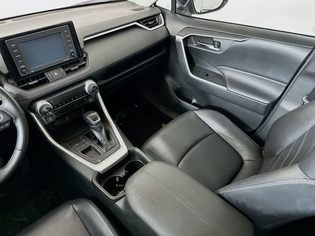 Thumbnail: 2021 Toyota RAV4 - 11