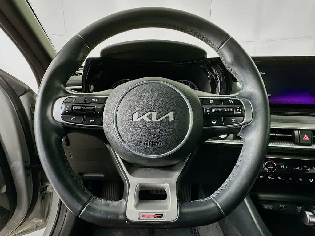 Thumbnail: 2022 Kia K5 - 15