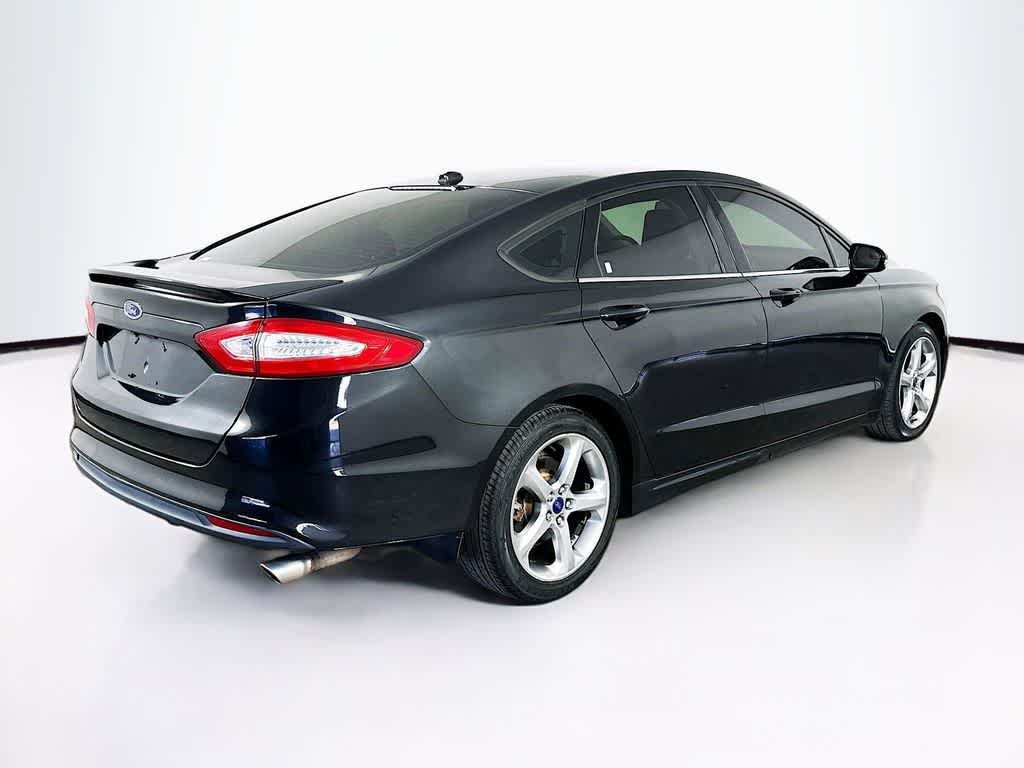Thumbnail: 2013 Ford Fusion - 24