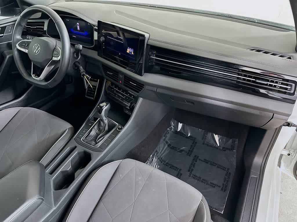 Thumbnail: 2025 Volkswagen Jetta - 29