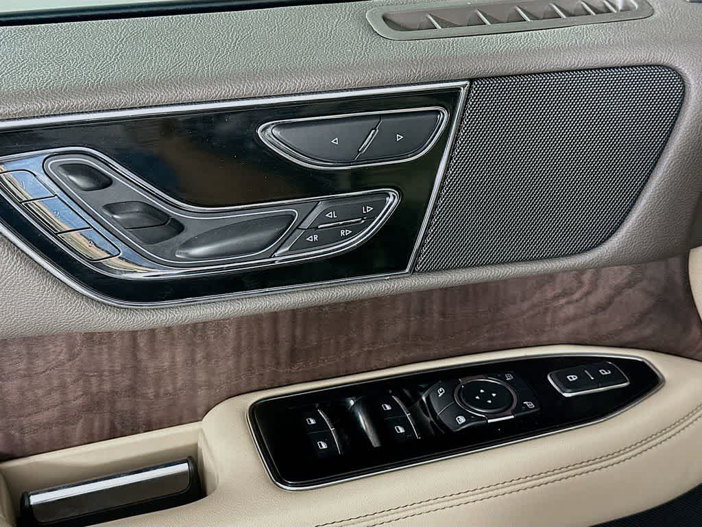 2022 Lincoln Navigator L Reserve 29