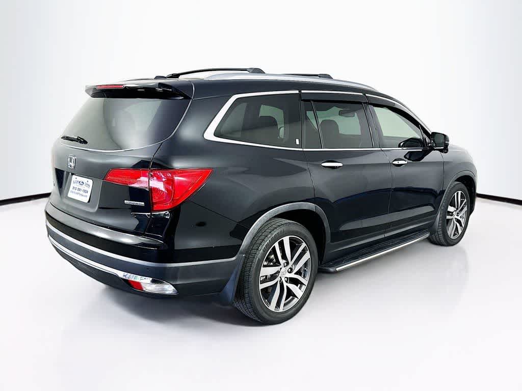 Thumbnail: 2016 Honda Pilot - 25
